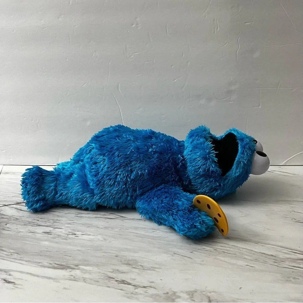 Cookie Monster Talking Sesame Street Feed Me Plush Size 14.5
